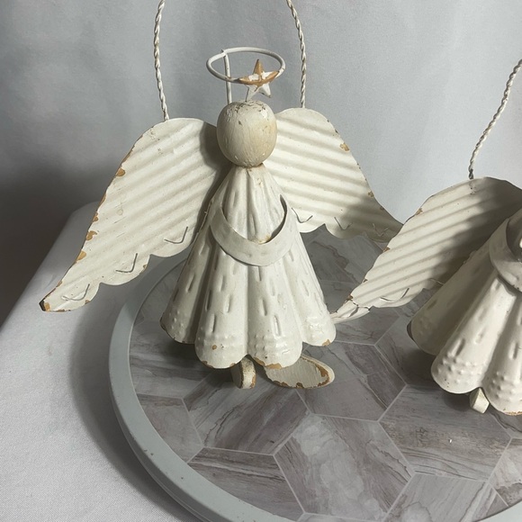 Rustic Corrugated Metal Angel Figurines Set of 2 White Holiday Decor Christmas - Picture 2 of 6